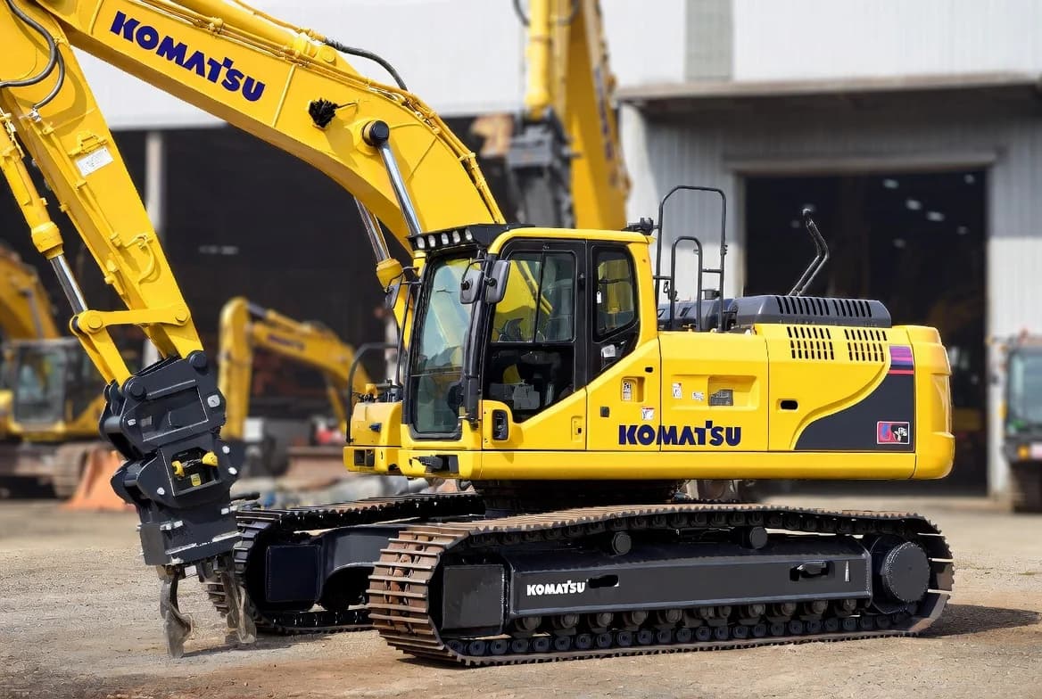 Komatsu Chattanooga Marks 40 Years and Builds Its 60,000th Excavator